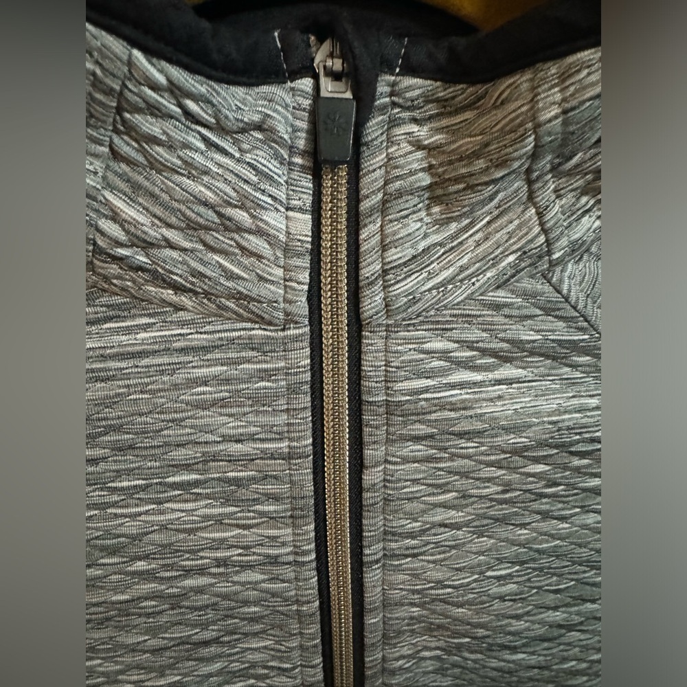 Athleta Quilted Gray and Black 1/4 Zip - Picture 5 of 8